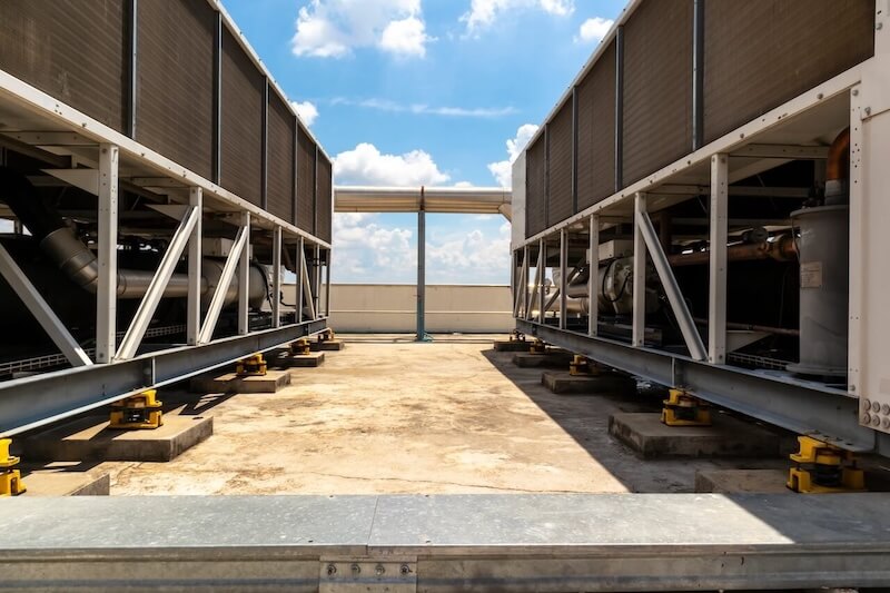 What Actually Causes Cooling Failures in Data Centers? 